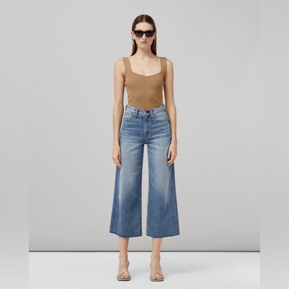 rag & bone Denim - Rag & Bone Andi High Rise Wide Leg Raw Hem Jeans in Quinn Size 32